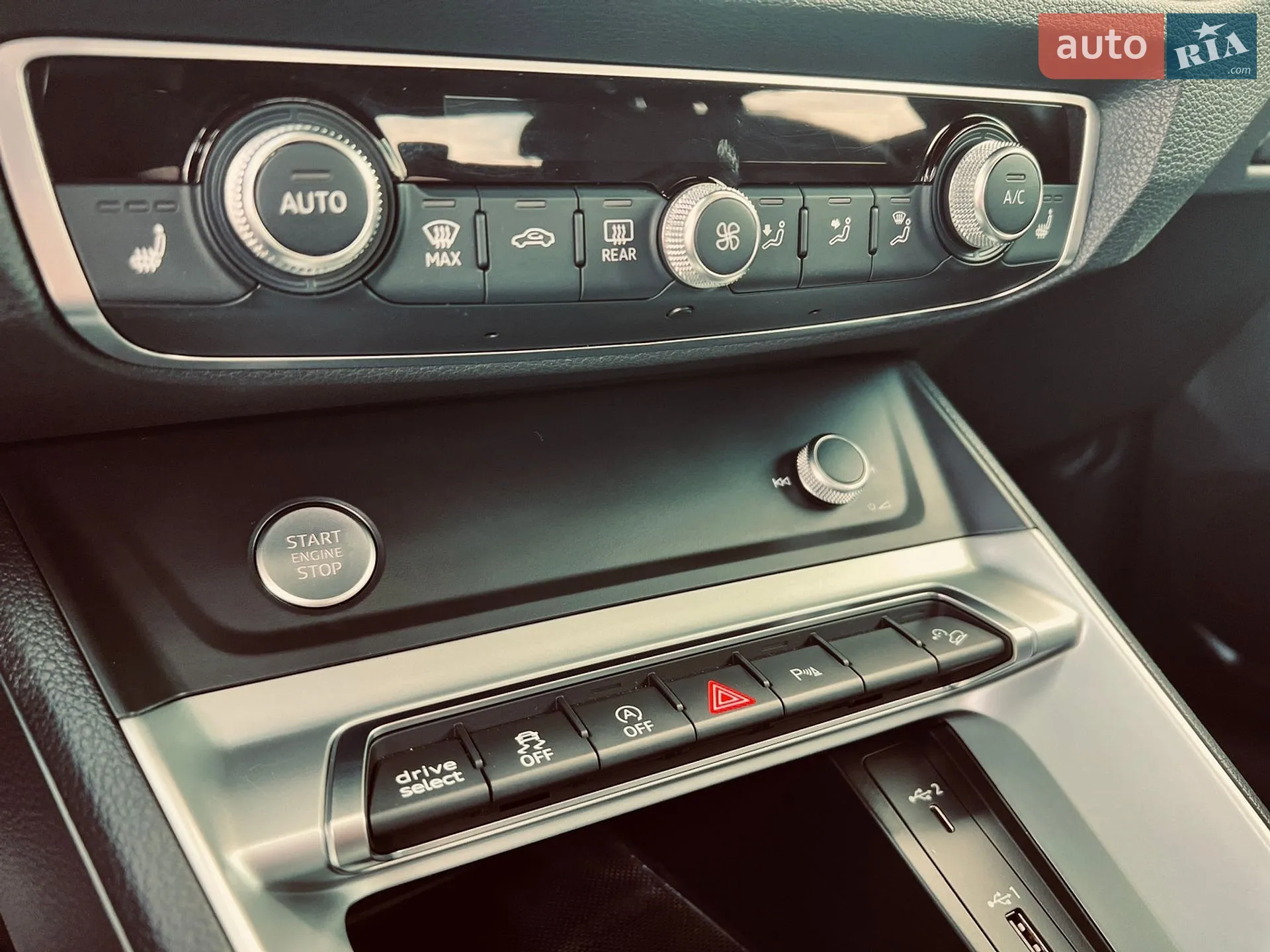 2019 Audi Q3 - мініатюра 21