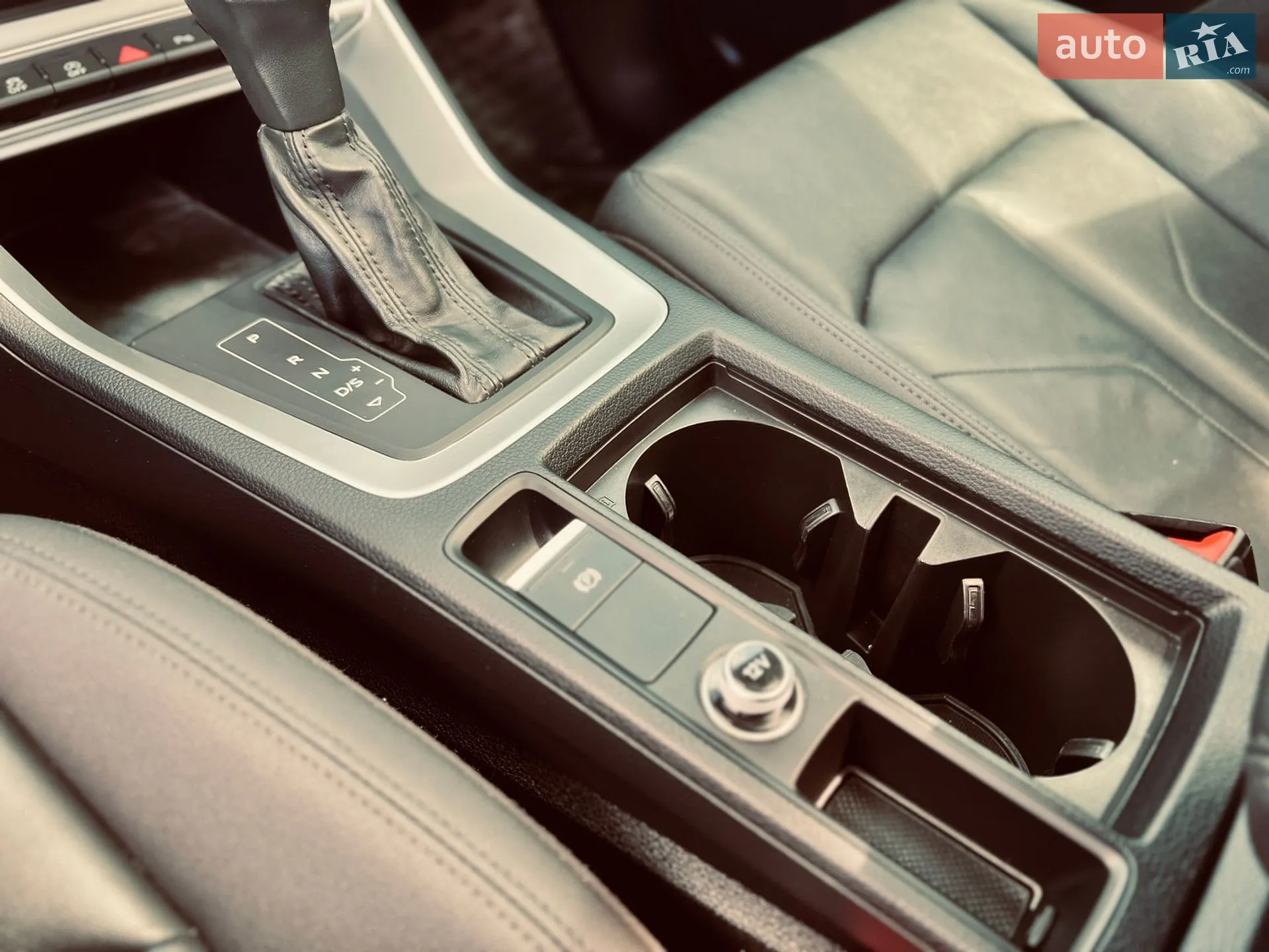 2019 Audi Q3 - мініатюра 24