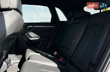 Внедорожник / Кроссовер Audi Q3 2019 в Львове