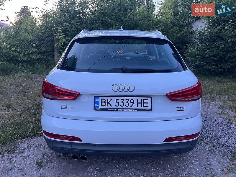 Внедорожник / Кроссовер Audi Q3 2011 в Ровно
