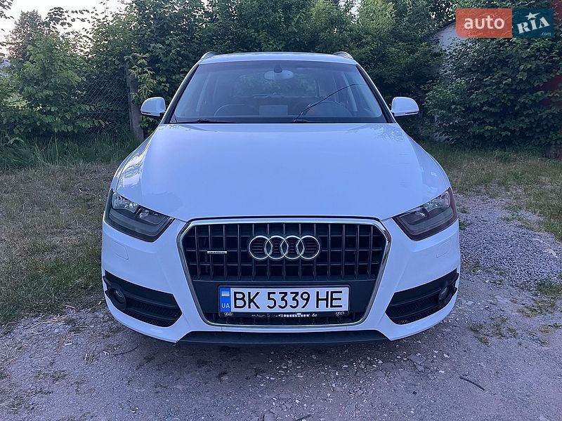 Внедорожник / Кроссовер Audi Q3 2011 в Ровно