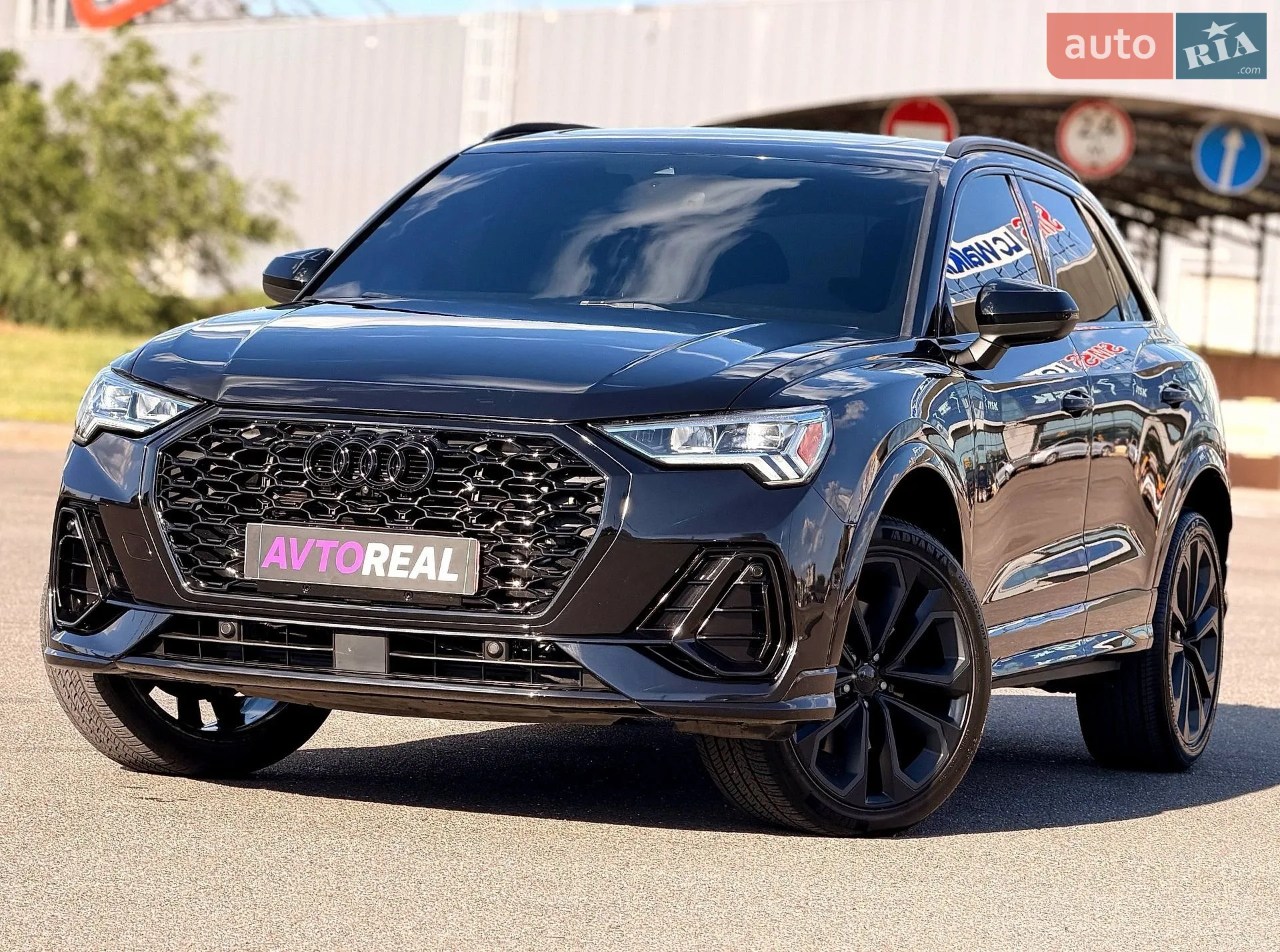 2021 Audi Q3 - фото 1