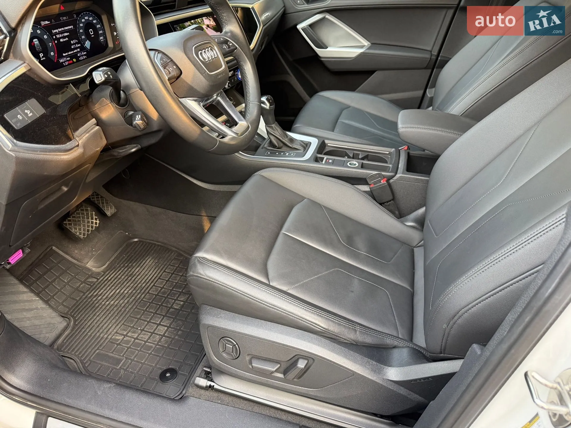 Audi Q3 2023 VIN WA1DECF33P1106205 фото оголошення 18 з 38
