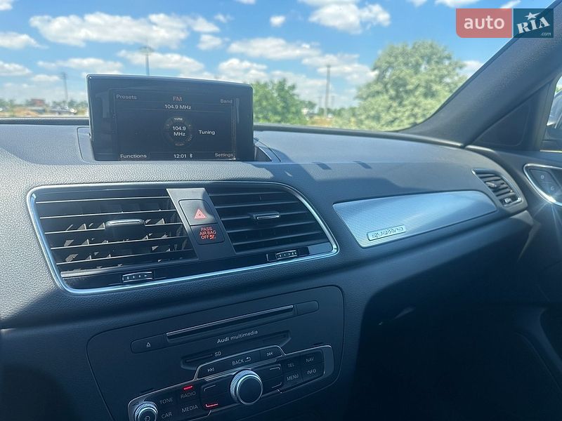 Внедорожник / Кроссовер Audi Q3 2017 в Одессе
