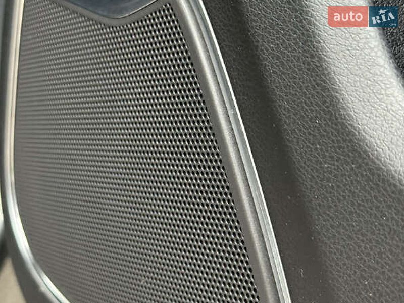 Позашляховик / Кросовер Audi Q3 2015 в Івано-Франківську фото 20 Позашляховик / Кросовер Audi Q3 2015 в Івано-Франківську