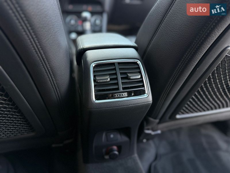 Внедорожник / Кроссовер Audi Q3 2016 в Львове