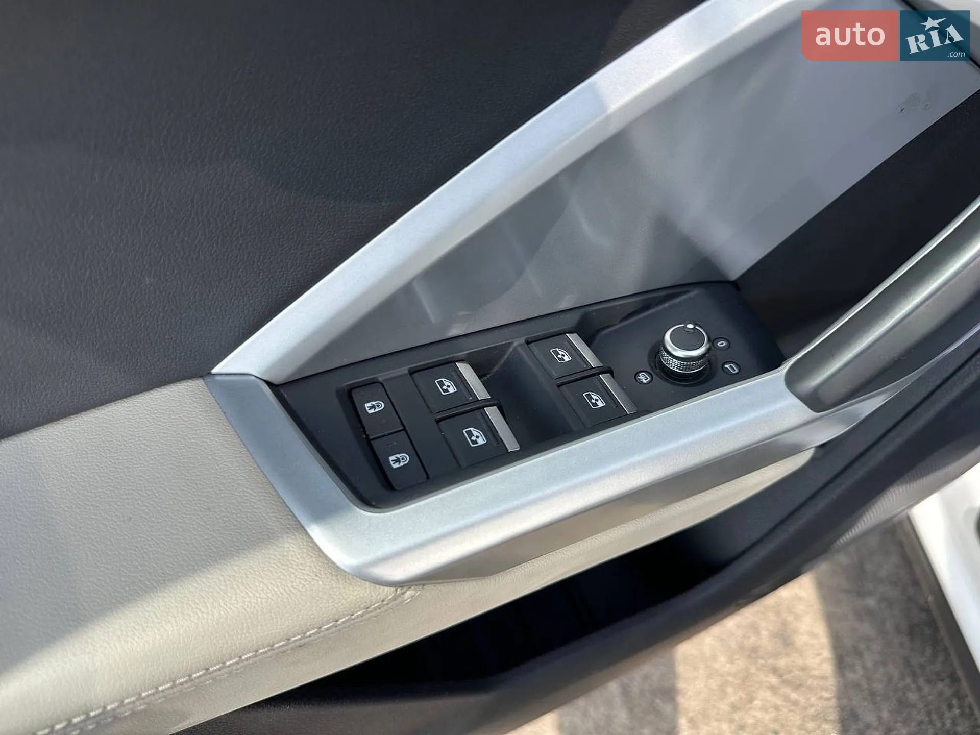 2019 Audi Q3 - мініатюра 9