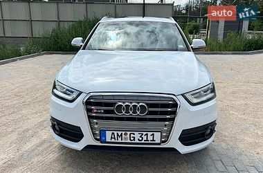 Внедорожник / Кроссовер Audi Q3 2015 в Виннице