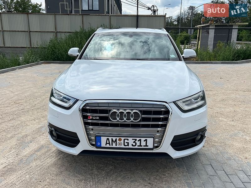 Внедорожник / Кроссовер Audi Q3 2015 в Виннице