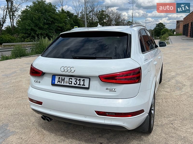 Внедорожник / Кроссовер Audi Q3 2015 в Виннице