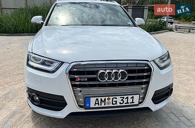 Внедорожник / Кроссовер Audi Q3 2015 в Виннице