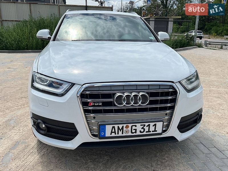 Внедорожник / Кроссовер Audi Q3 2015 в Виннице