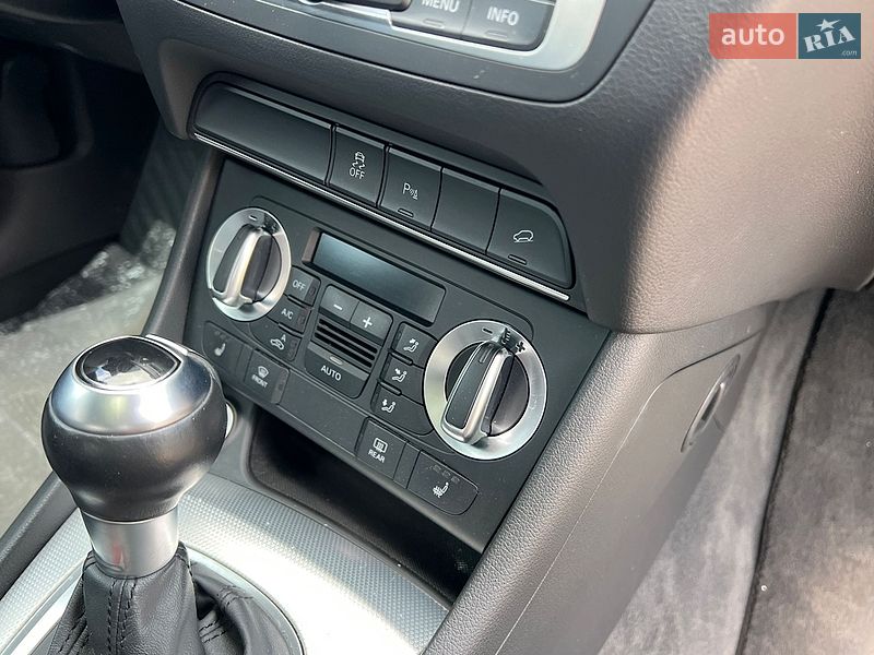 Внедорожник / Кроссовер Audi Q3 2015 в Виннице