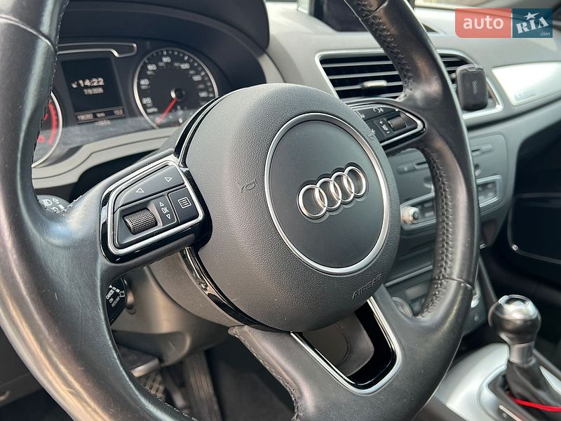 Внедорожник / Кроссовер Audi Q3 2015 в Виннице