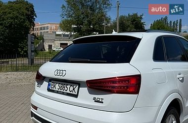 Внедорожник / Кроссовер Audi Q3 2016 в Ровно