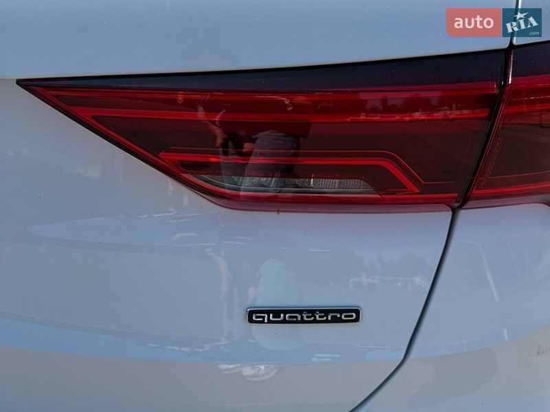 Внедорожник / Кроссовер Audi Q3 2020 в Киеве