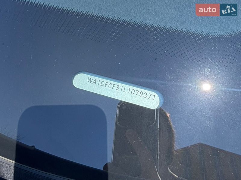 Внедорожник / Кроссовер Audi Q3 2020 в Киеве