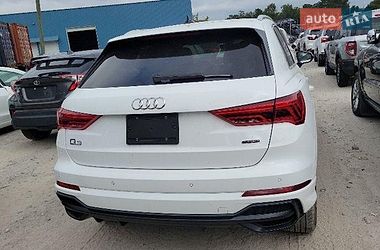 Внедорожник / Кроссовер Audi Q3 2020 в Киеве