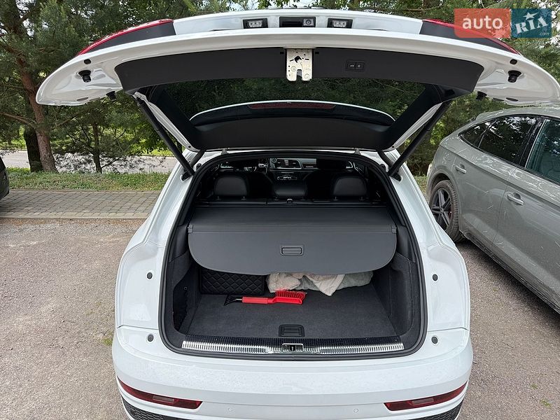 Позашляховик / Кросовер Audi Q3 2015 в Львові фото 4 Позашляховик / Кросовер Audi Q3 2015 в Львові