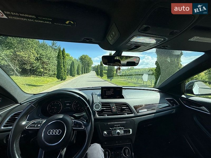 Позашляховик / Кросовер Audi Q3 2015 в Львові фото 5 Позашляховик / Кросовер Audi Q3 2015 в Львові