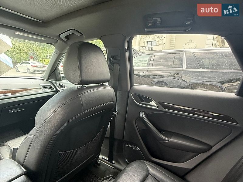 Позашляховик / Кросовер Audi Q3 2015 в Львові фото 7 Позашляховик / Кросовер Audi Q3 2015 в Львові