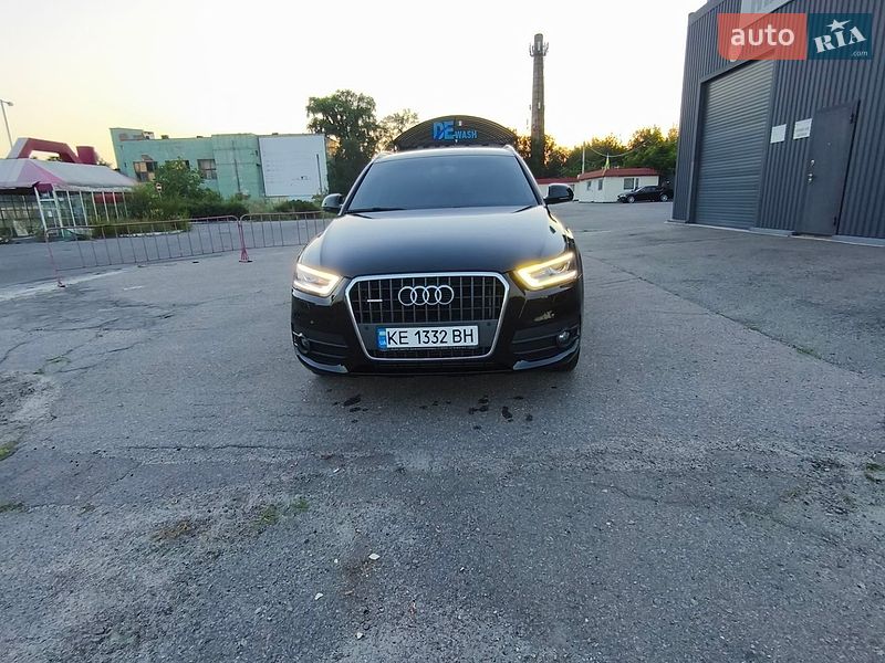 Внедорожник / Кроссовер Audi Q3 2013 в Днепре