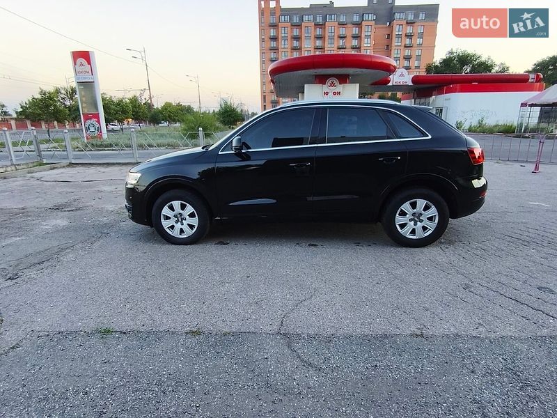 Внедорожник / Кроссовер Audi Q3 2013 в Днепре