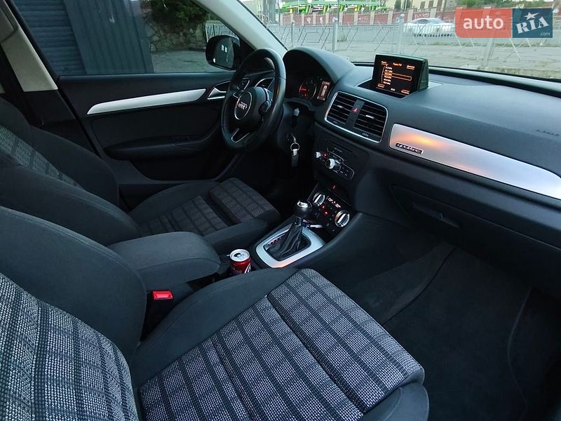 Внедорожник / Кроссовер Audi Q3 2013 в Днепре