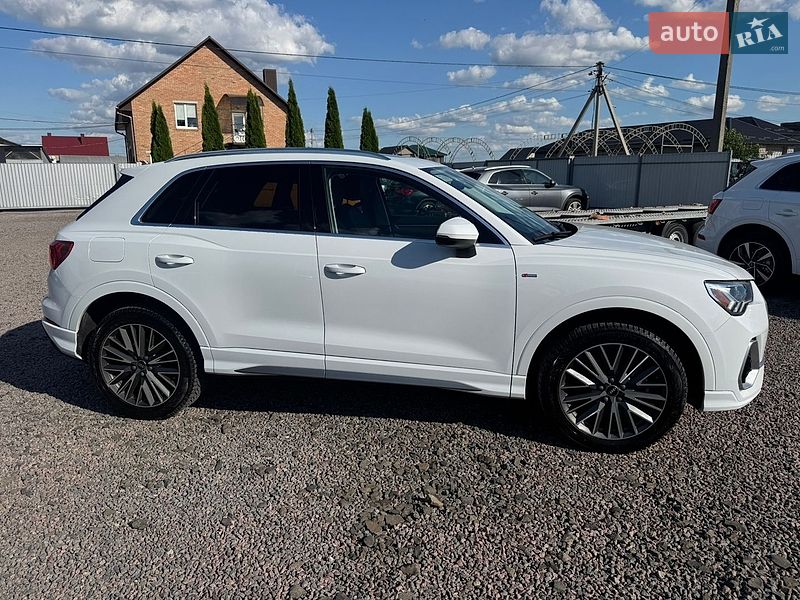 Позашляховик / Кросовер Audi Q3 2023 в Луцьку