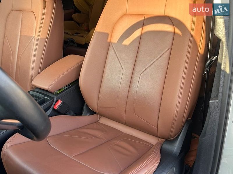 Позашляховик / Кросовер Audi Q3 2021 в Києві