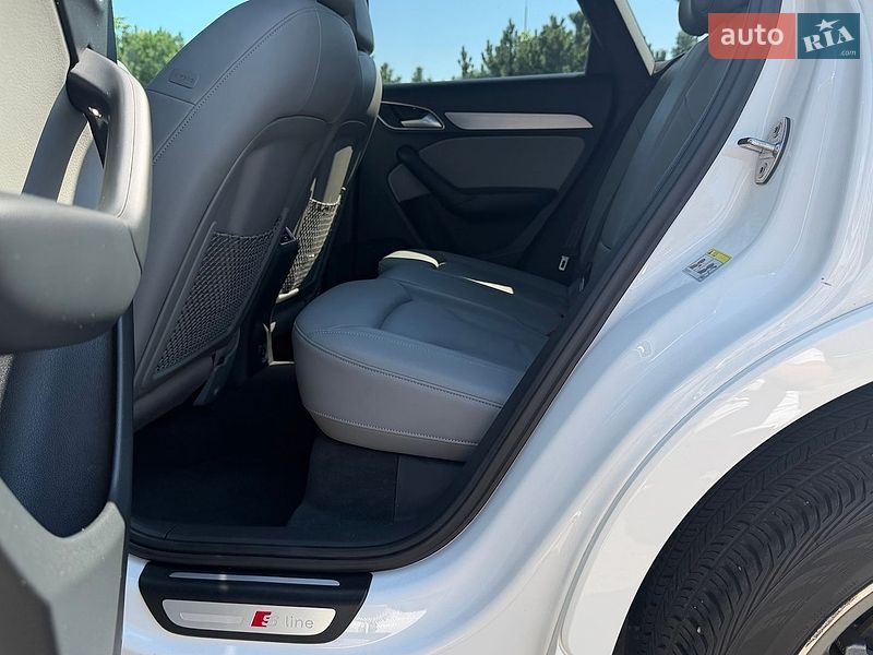 Позашляховик / Кросовер Audi Q3 2018 в Києві