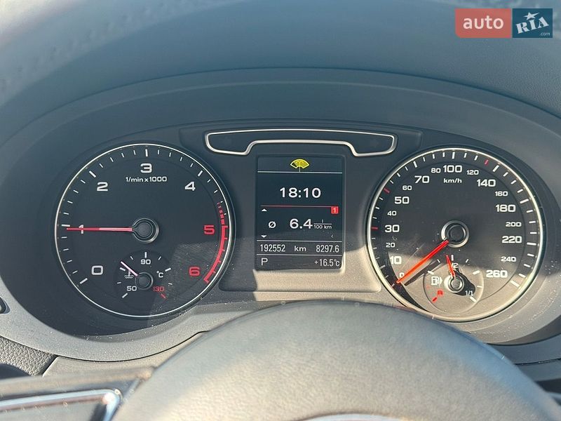 Позашляховик / Кросовер Audi Q3 2012 в Стрию