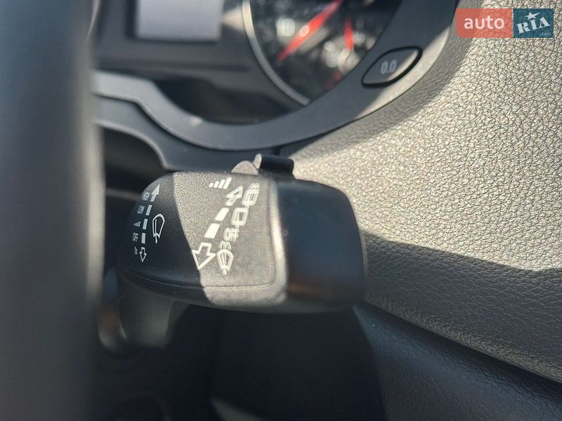 Позашляховик / Кросовер Audi Q3 2012 в Стрию