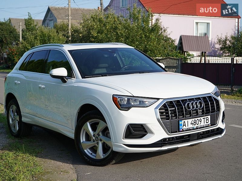 Позашляховик / Кросовер Audi Q3 2019 в Попільні