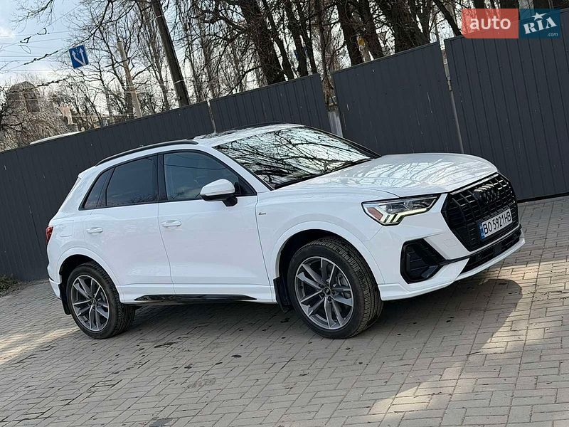 Позашляховик / Кросовер Audi Q3 2024 в Хмельницькому