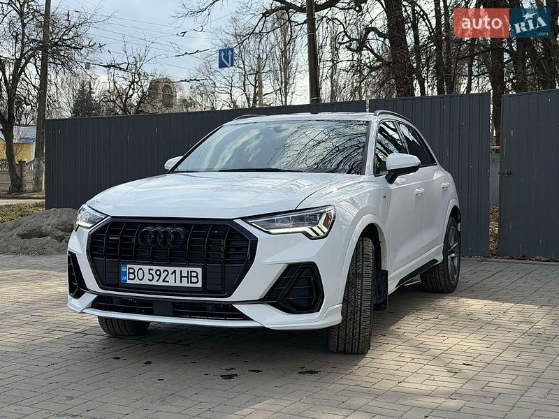 Позашляховик / Кросовер Audi Q3 2024 в Хмельницькому