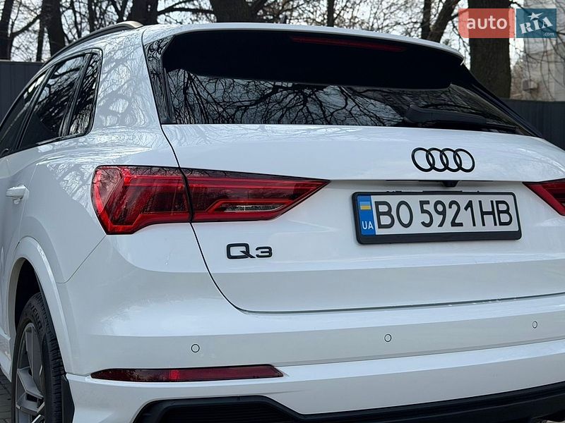Позашляховик / Кросовер Audi Q3 2024 в Хмельницькому