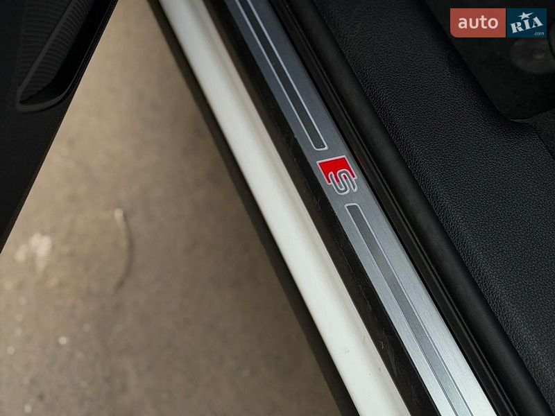 Позашляховик / Кросовер Audi Q3 2024 в Хмельницькому