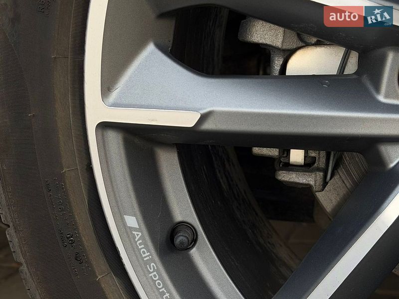 Позашляховик / Кросовер Audi Q3 2024 в Хмельницькому
