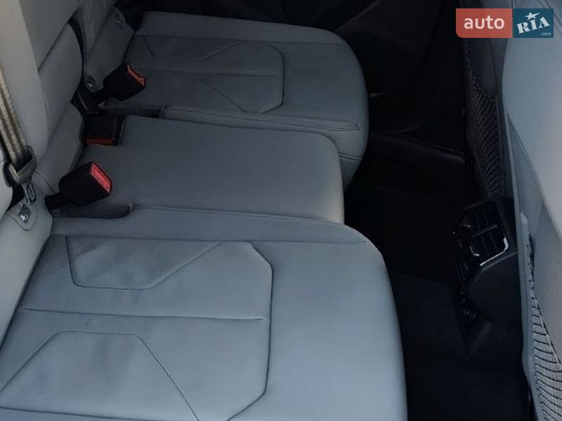 Позашляховик / Кросовер Audi Q3 2024 в Хмельницькому