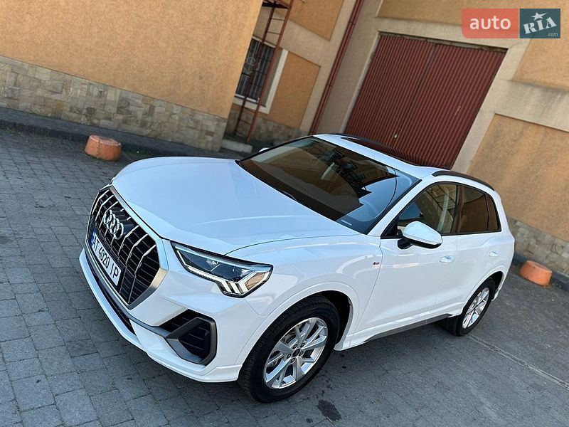 Позашляховик / Кросовер Audi Q3 2024 в Коломиї