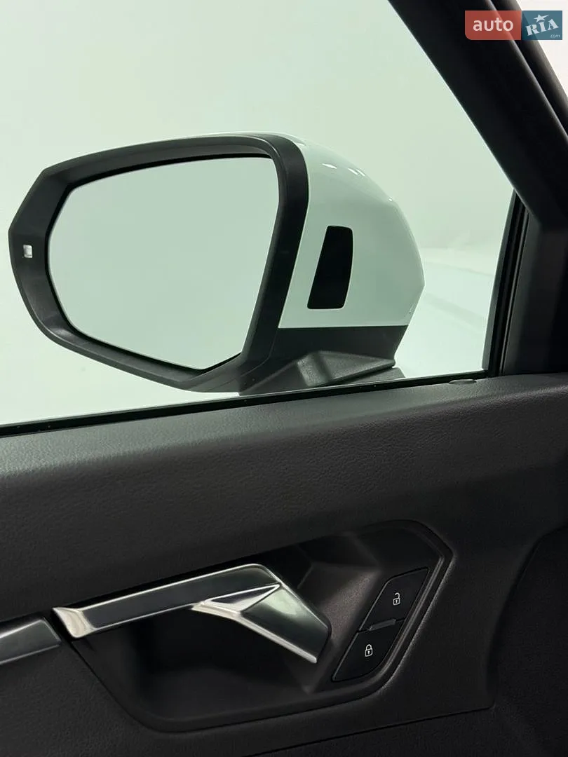 2019 Audi Q3 - мініатюра 13