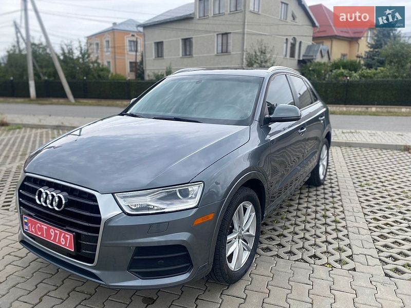 Внедорожник / Кроссовер Audi Q3 2017 в Ивано-Франковске