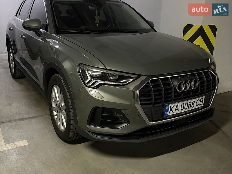 Audi Q3, фото з оголошення