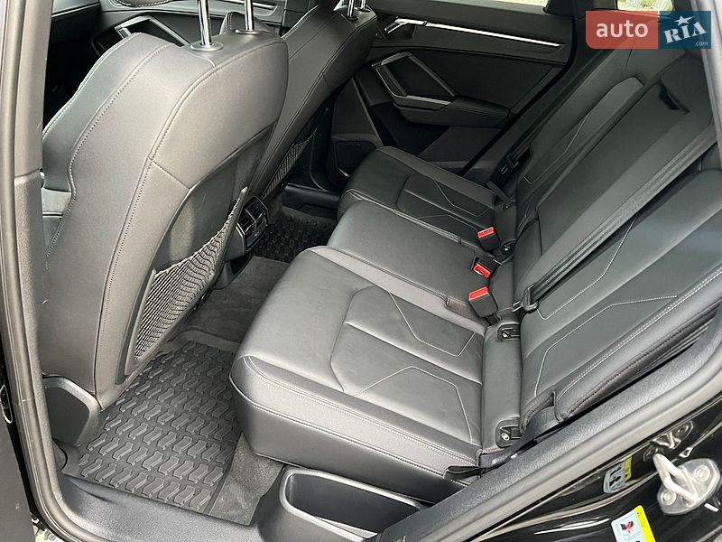 Позашляховик / Кросовер Audi Q3 2020 в Львові