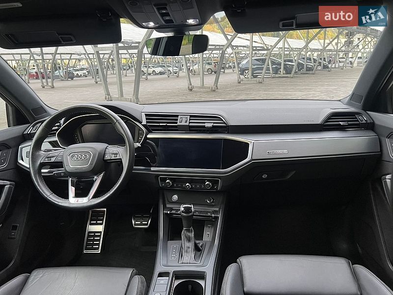 Позашляховик / Кросовер Audi Q3 2020 в Львові