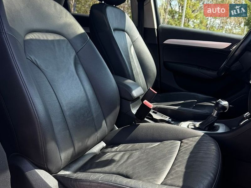 Позашляховик / Кросовер Audi Q3 2014 в Києві