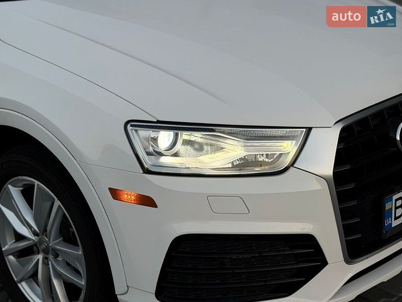 Позашляховик / Кросовер Audi Q3 2018 в Сарнах