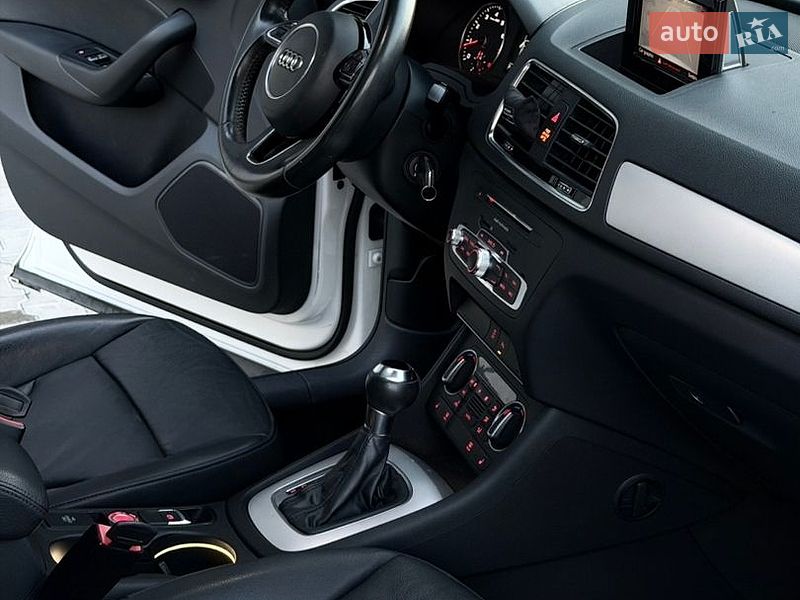 Позашляховик / Кросовер Audi Q3 2018 в Сарнах