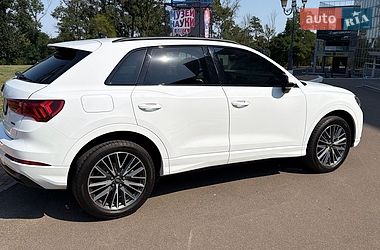 Позашляховик / Кросовер Audi Q3 2024 в Одесі